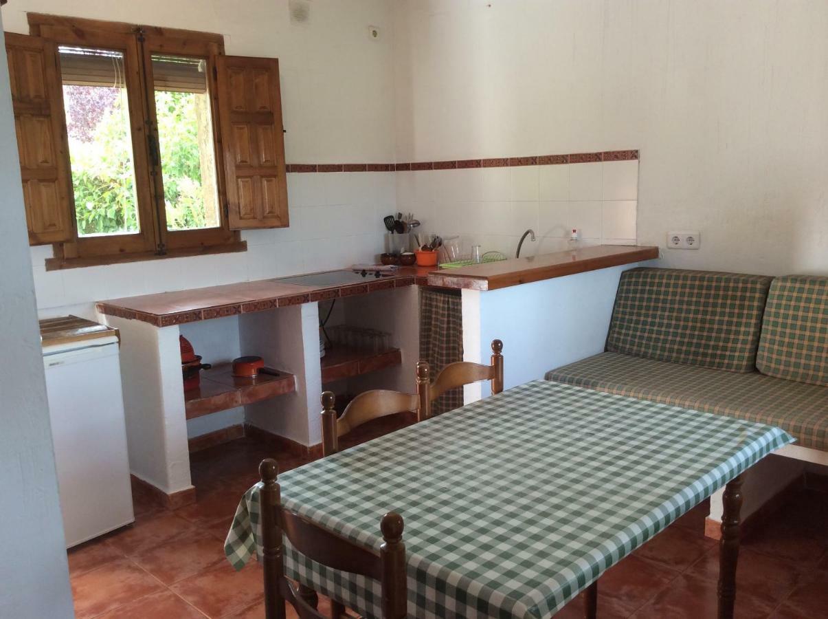 Cabanas Buenache Buenache de la Sierra Luaran gambar